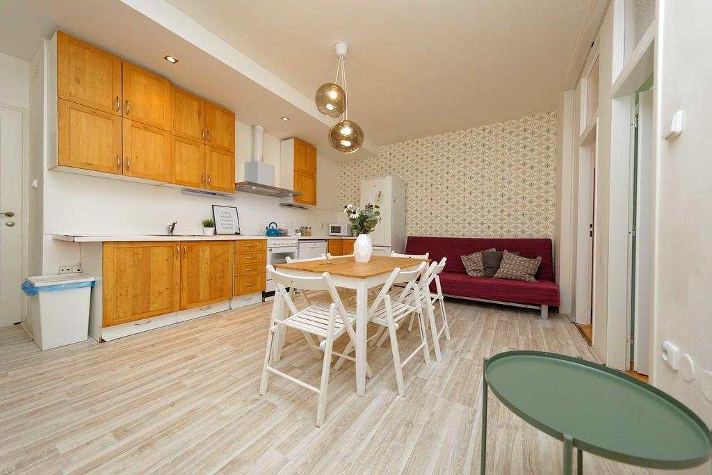Apartments Ve Smeckach 27 프라하 외부 사진