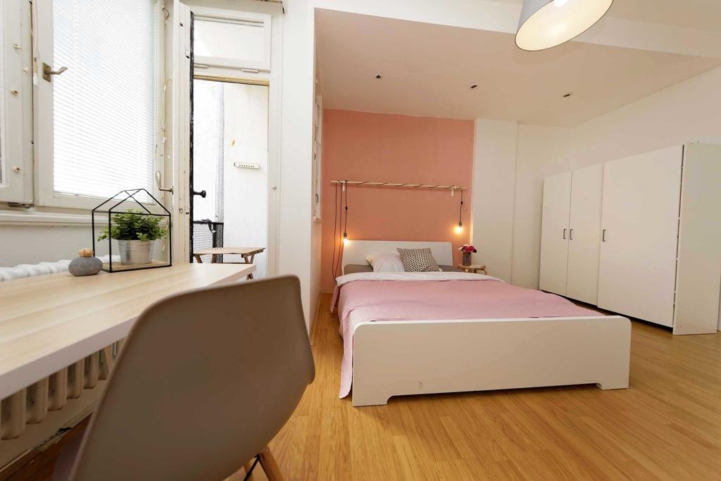 Apartments Ve Smeckach 27 프라하 외부 사진