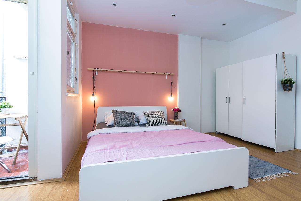 Apartments Ve Smeckach 27 프라하 외부 사진