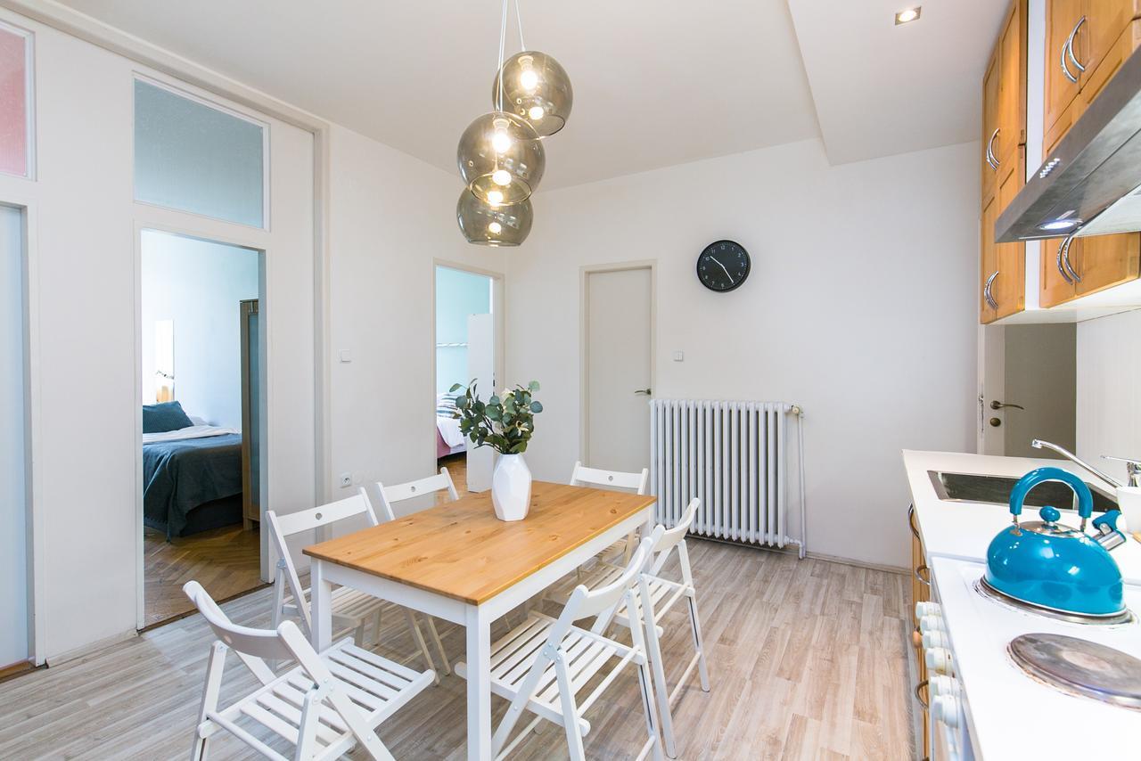 Apartments Ve Smeckach 27 프라하 외부 사진